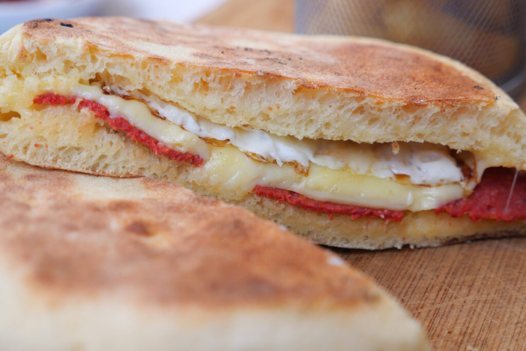 Pane cunzato siciliano